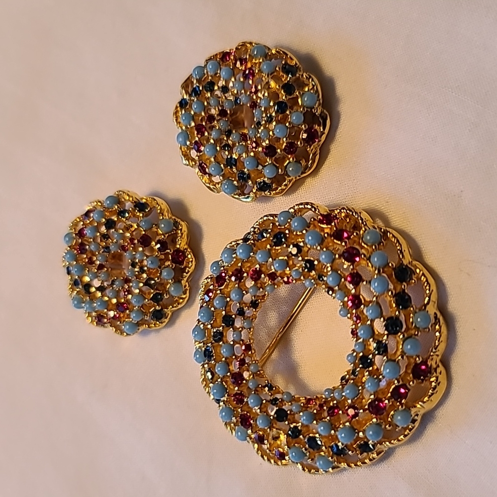 Sarah Coventry 1965 "SONGS OF INDIA" Beaded Brooch & Clip Earrings Set!